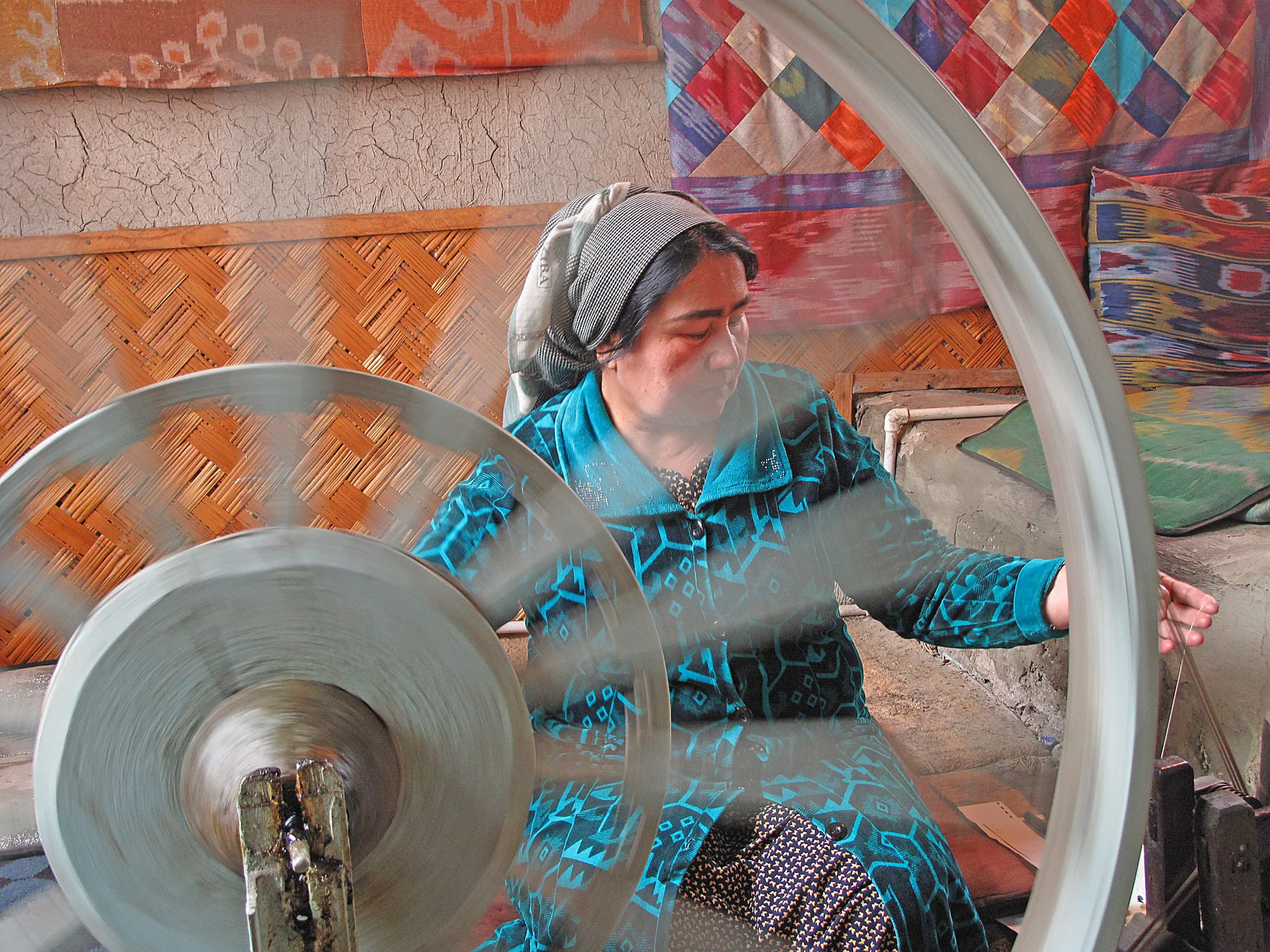 Yodgorlik silk factory, Margilan