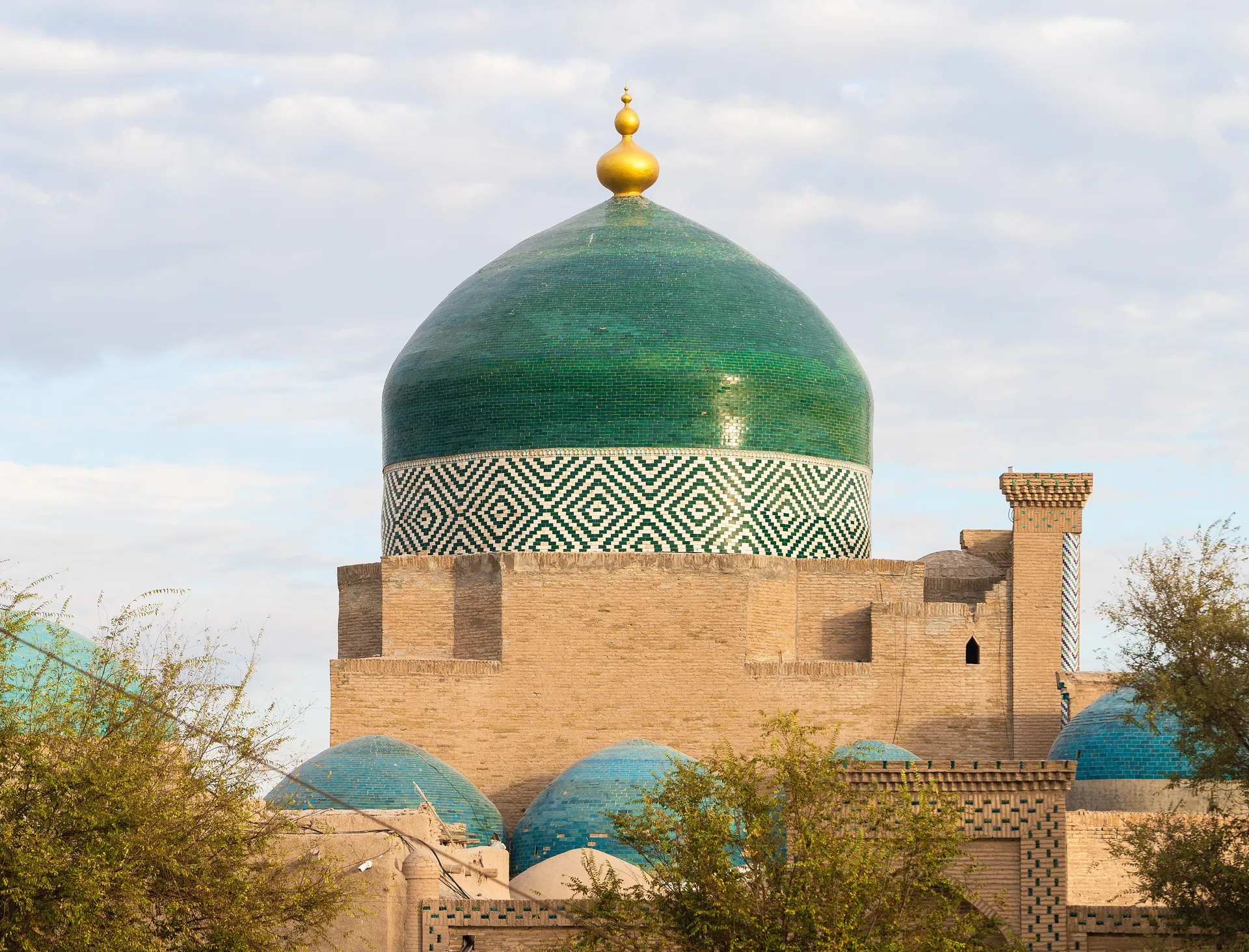 Pahlavon Mahmud Mausoleum