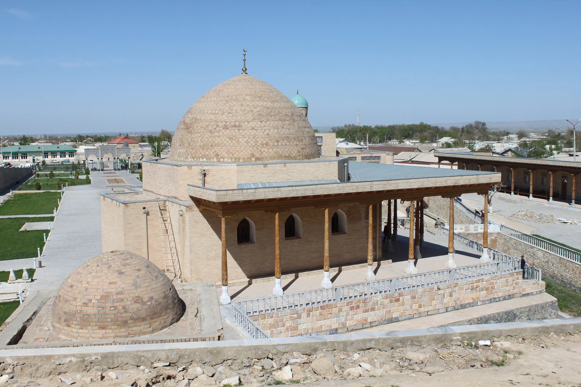Nurata and the Chashma spring